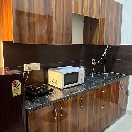 Studio Apartment In Greater Noida Dış mekan fotoğraf